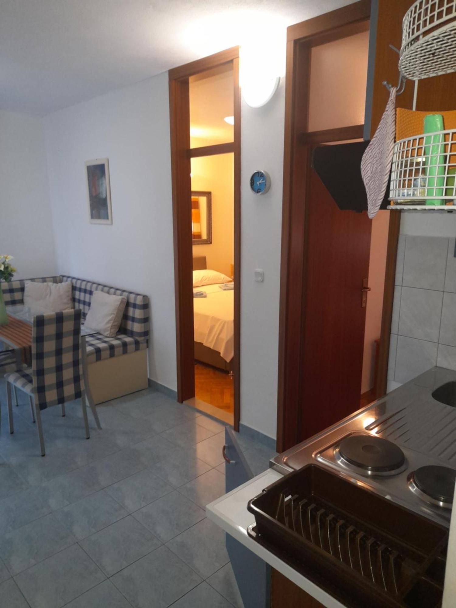 Nives B. Apartamento Supetar Exterior foto
