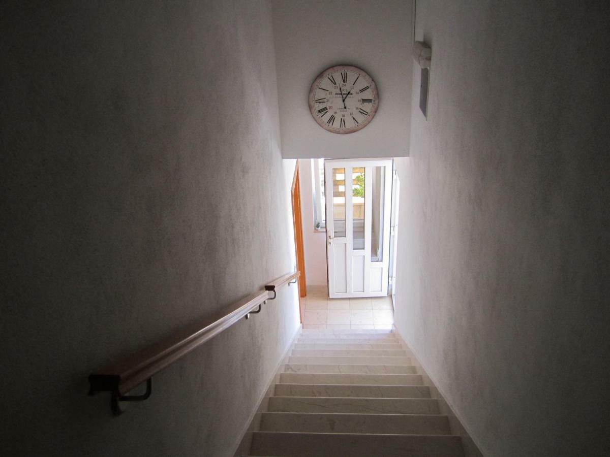 Nives B. Apartamento Supetar Exterior foto